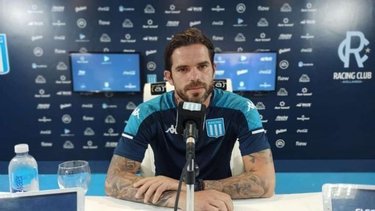 Festeja Gago: Racing a un paso de cerrar la llegada de una figura de Boca