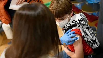 Vacunación COVID: Se aprobó la dosis de refuerzo para menores de 12 a 17 años Vacunación COVID: Se aprobó la dosis de refuerzo para menores de 12 a 17 años