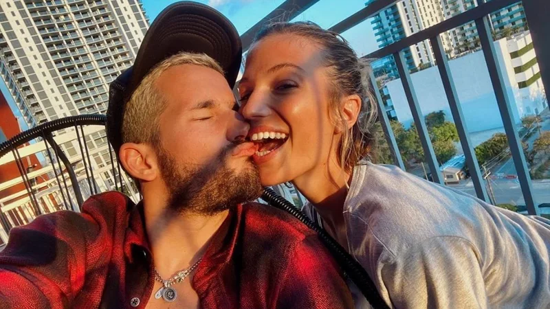 Ricky Montaner y Stefi Roitman.