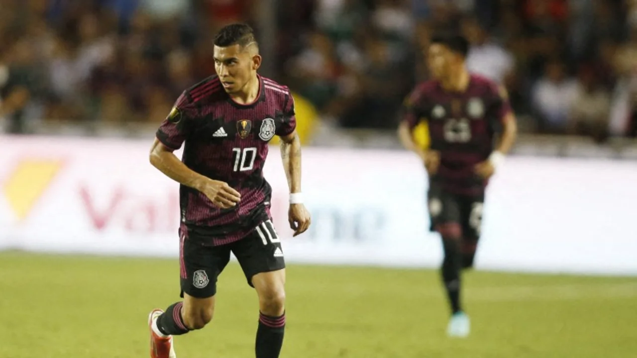 Celta oficializa llegada de mexicano Pineda con contrato hasta 2027