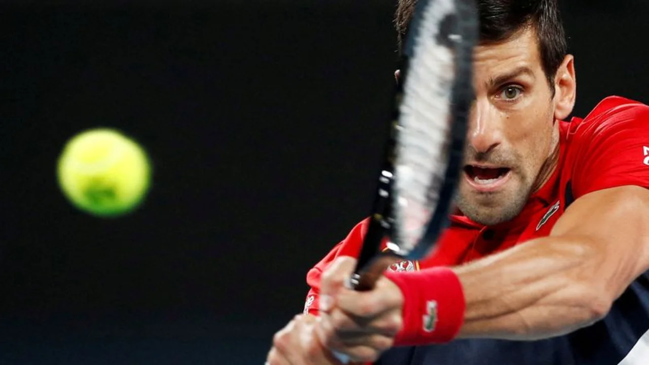 Djokovic dice tenía autorización de ingreso a Australia tras reciente infección de COVID-19
