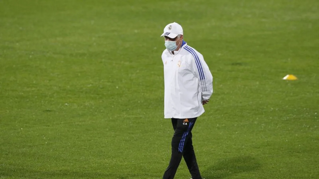 Ancelotti predice que el Barcelona mejorará con Xavi