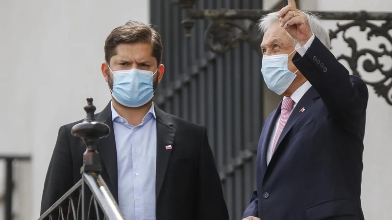 Antes de irse, Piñera adjudica explotación de litio y Boric anuncia que la revisará
