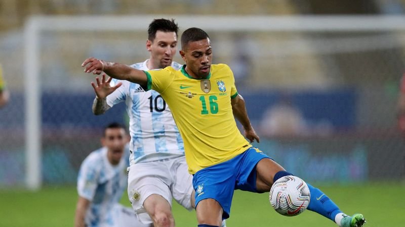 DT de Brasil deja a Lodi fuera de convocatoria eliminatoria por no estar completamente vacunado