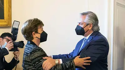 El Gobierno cancelará este martes otro vencimiento de deuda con el FMI por U$S 360 millones El Gobierno cancelará este martes otro vencimiento de deuda con el FMI por U$S 360 millones