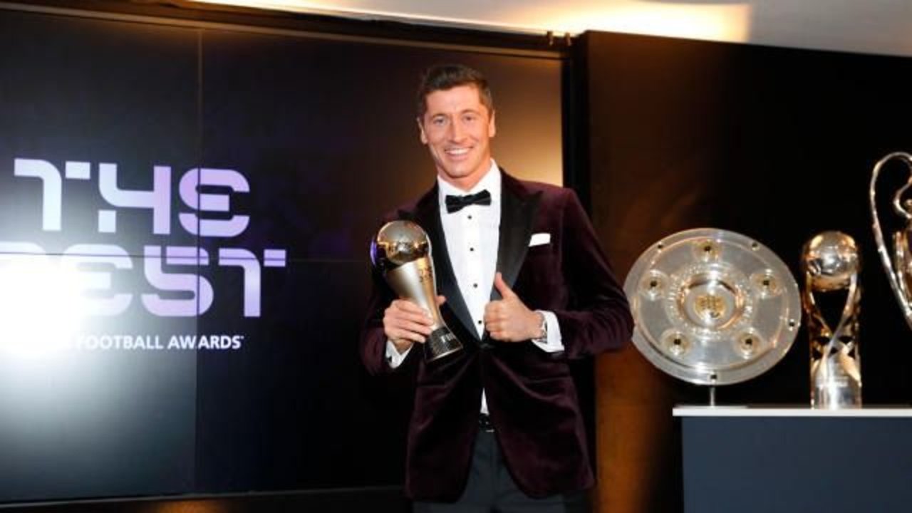 Lewandowski le ganó el premio The Best a Messi y se tomó revancha del Balón de Oro