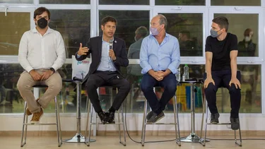 Kicillof anunció dosis de refuerzo libre para personal de seguridad y personas gestantes