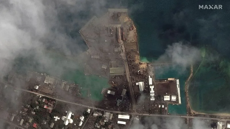 A cinco días de la erupción del volcán llega la ayuda humanitaria a Tonga