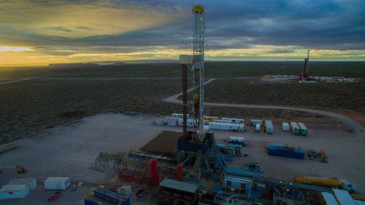 Las producciones de gas y petróleo marcaron récords históricos en diciembre