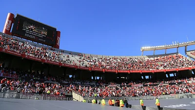 Parrilli, sobre la vuelta del Fútbol para Todos: "Las empresas volvieron a secuestrar los goles" Parrilli, sobre la vuelta del Fútbol para Todos: "Las empresas volvieron a secuestrar los goles"