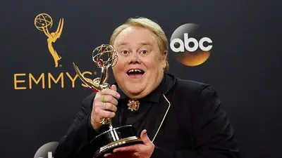 El actor ganador del Emmy Louie Anderson muere a los 68 años El actor ganador del Emmy Louie Anderson muere a los 68 años