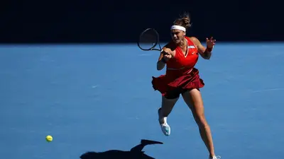 Sabalenka supera problemas de servicio para eliminar a Vondrousova en Melbourne Sabalenka supera problemas de servicio para eliminar a Vondrousova en Melbourne