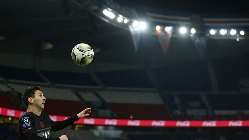 PSG golea en primer partido de Messi en el año