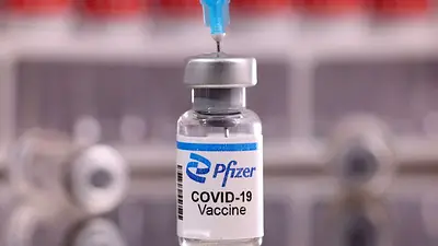 Pfizer y BioNTech inician ensayo de vacuna contra el COVID enfocada en ómicron Pfizer y BioNTech inician ensayo de vacuna contra el COVID enfocada en ómicron