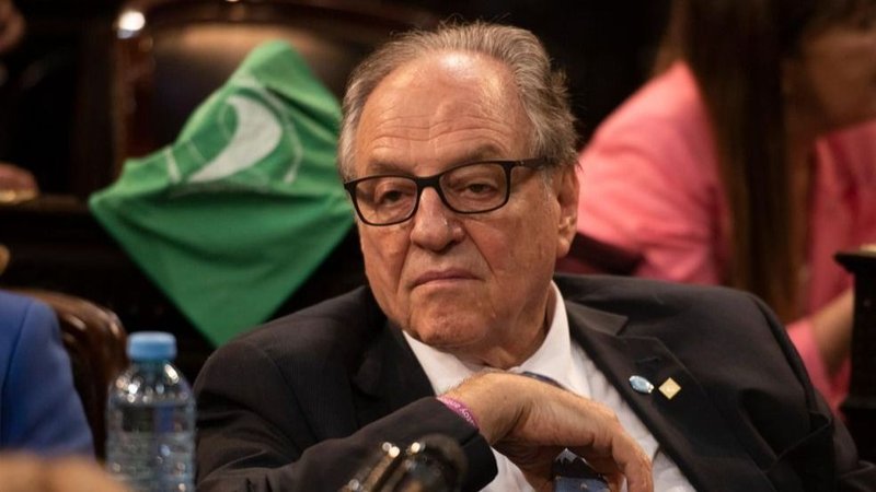 Carlos Heller