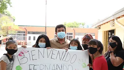Fernando Espinoza: “Revincular a nuestras chicas y chicos con la escuela es una decisión política" Fernando Espinoza: “Revincular a nuestras chicas y chicos con la escuela es una decisión política"