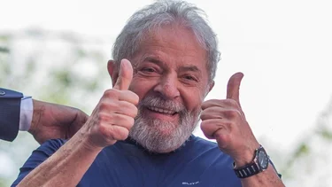 Lula sigue arrasando en las encuestas para ser presidente de Brasil