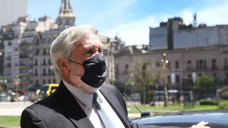 "Gestapo" antisindical: qué dijo Conte Grand sobre la foto con Macri y qué preguntas no respondió