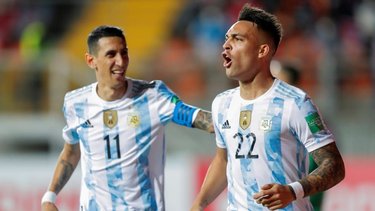 Argentina venció 2 a 1 a Chile y lo complicó en las Eliminatorias