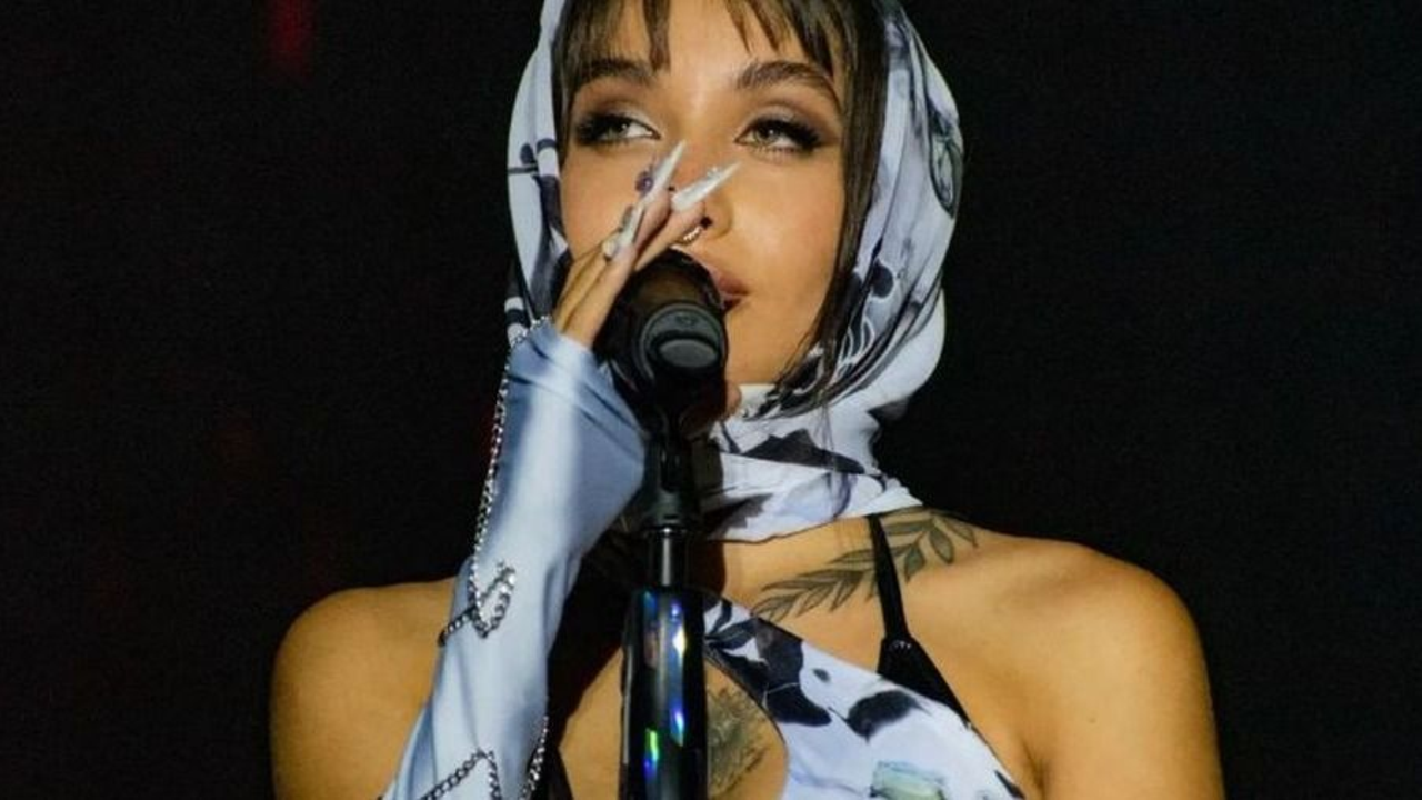 María Becerra lloró en pleno recital