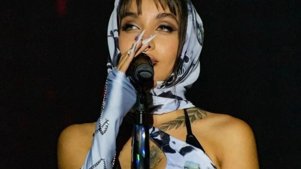 María Becerra lloró en pleno recital