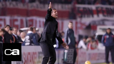 Simeone reveló qué dijo en el vestuario de River después de una dura eliminación: "Tengo un equipo de cagones" Simeone reveló qué dijo en el vestuario de River después de una dura eliminación: "Tengo un equipo de cagones"
