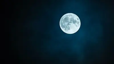 Luna llena. Luna llena.