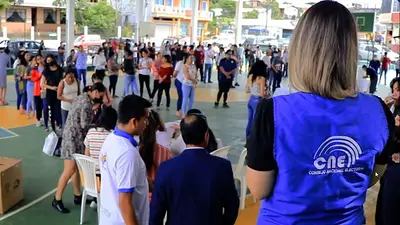 Ecuador entró en campaña para las elecciones regionales de febrero Ecuador entró en campaña para las elecciones regionales de febrero