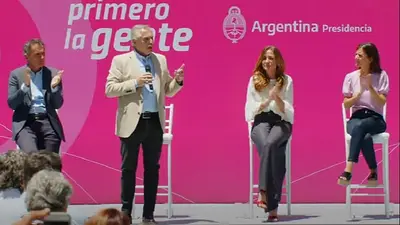 Alberto Fernández estuvo acompañado por Katopodis, Tolosa Paz y Raverta en su anuncio en Mar del Plata Alberto Fernández estuvo acompañado por Katopodis, Tolosa Paz y Raverta en su anuncio en Mar del Plata