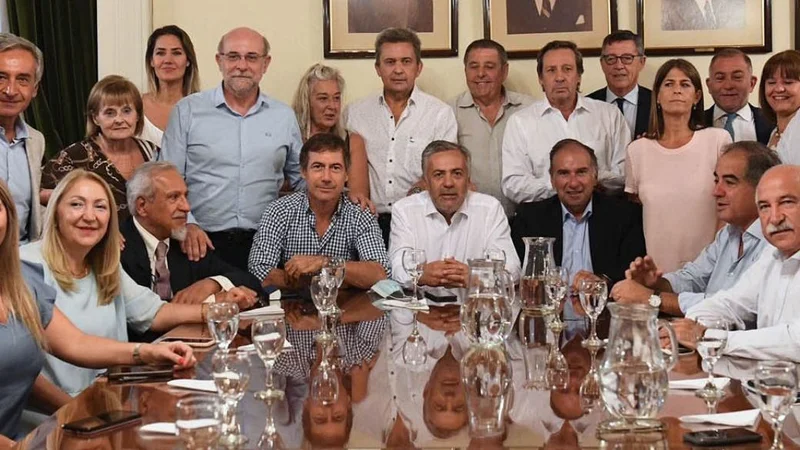 senadores, juntos por el cambio, naidenoff, schiavoni, corte suprema, juicio politico