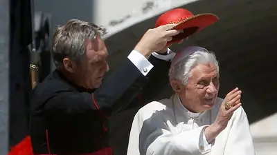 Un libro del principal asesor de Benedicto XVI revela las tensiones en el Vaticano Un libro del principal asesor de Benedicto XVI revela las tensiones en el Vaticano