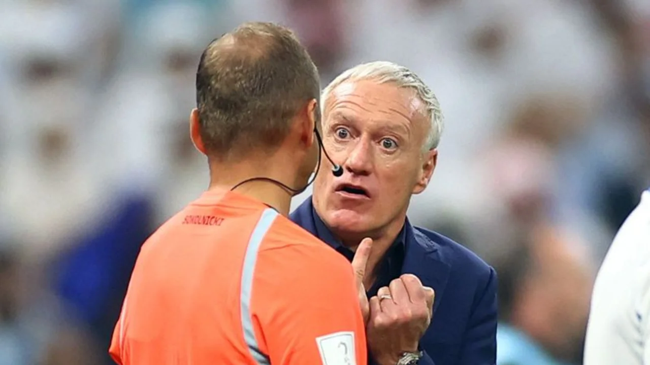Deschamps amplía su contrato como seleccionador francés hasta 2026