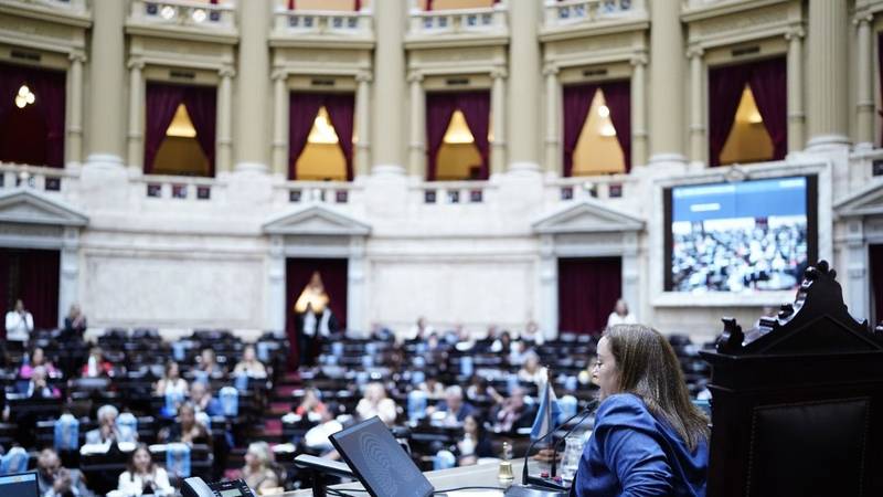 Moreau invitó a un diálogo político amplio para el período 2023 en la Cámara de Diputados Moreau invitó a un diálogo político amplio para el período 2023 en la Cámara de Diputados