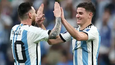 Lionel Messi Julián Álvarez Selección Argentina Lionel Messi Julián Álvarez Selección Argentina