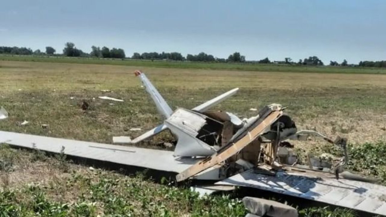 Tragedia aérea en Rauch: un hombre falleció tras estrellarse con la pista de aterrizaje