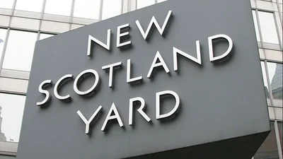 Un solo policía británico confesó 49 delitos sexuales contra 12 mujeres Un solo policía británico confesó 49 delitos sexuales contra 12 mujeres