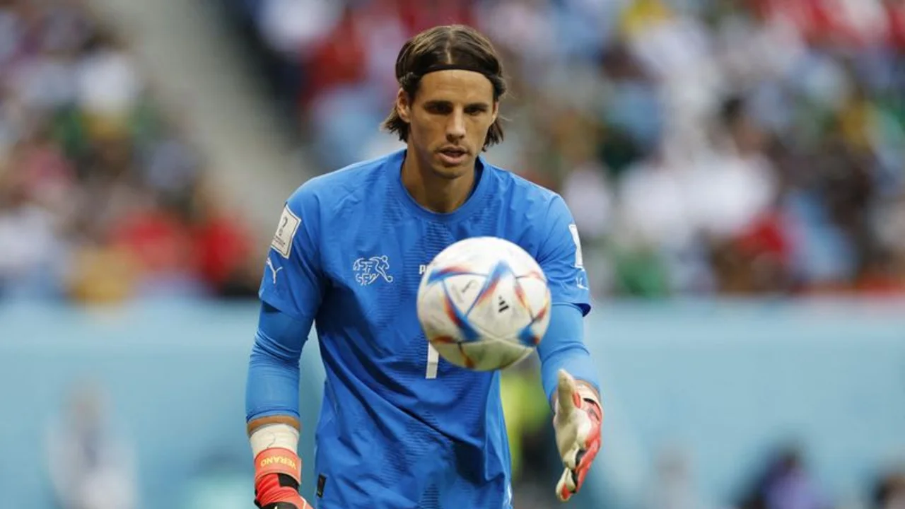 Bayern ficha al arquero Sommer del Gladbach para sustituir al lesionado Neuer