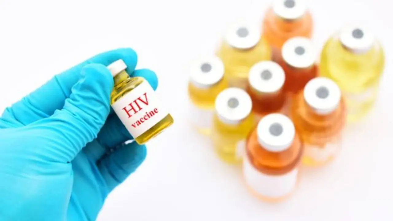 Ajuste de Milei en salud: 58.400 pacientes de VIH se pueden quedar sin remedios por falta de stock público