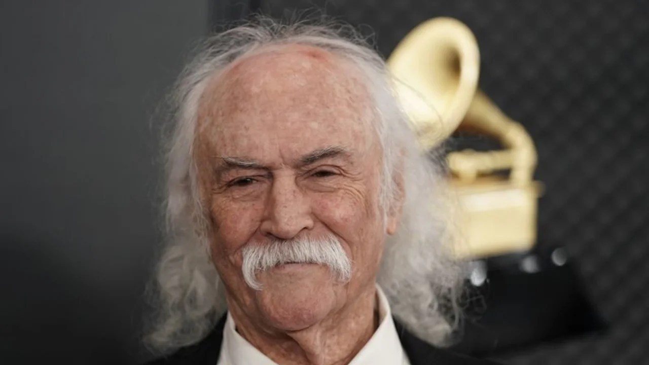 Muere el cantautor David Crosby a los 81 años: Variety