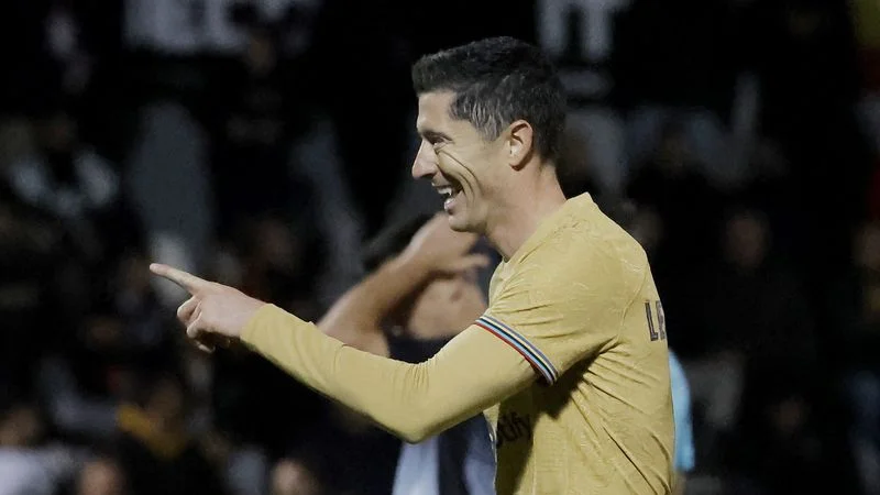 El Barcelona se mete en cuartos de Copa tras golear al Ceuta