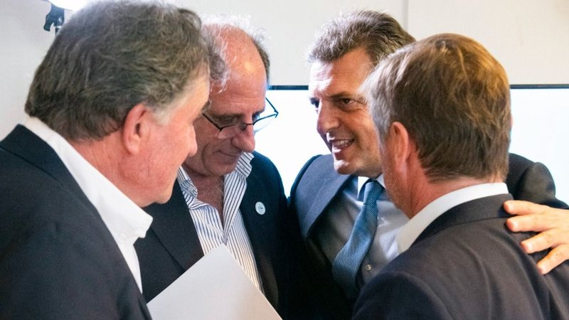 Massa se reúne con la Mesa de Enlace por los problemas de la sequia