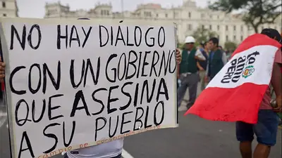Se recrudecen las protestas en el segundo día de paro en Perú Se recrudecen las protestas en el segundo día de paro en Perú