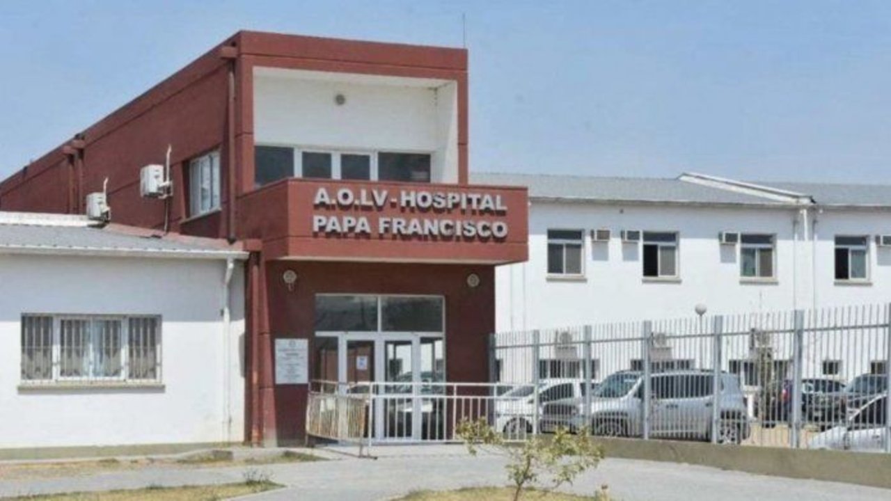 Reclamaron informes "urgentes" por la mujer que parió en la calle en Salta