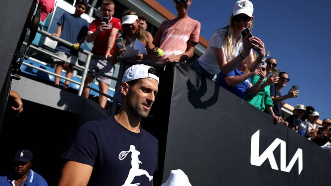 Haas: Sería una "vergüenza" si Djokovic no puede entrar en EEUU y competir
