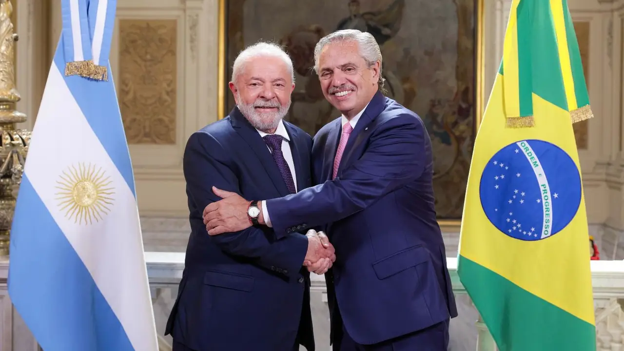 Moneda común, Swaps y revitalización regional