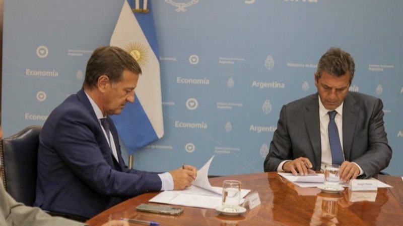 Massa y Suárez firmaron un acuerdo para una obra hídrica en Mendoza