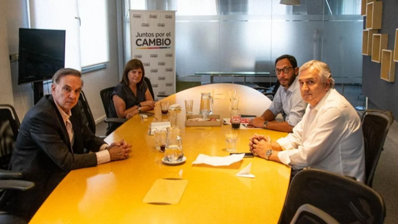 Doblete de reuniones en JxC: ruptura y juicio político