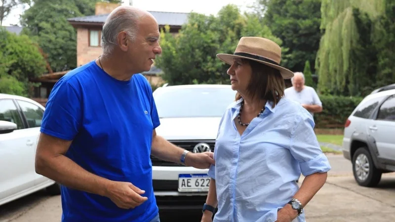Elecciones 2023: Grindetti se mostró con Bullrich y la definió como la que "mejor representa a Macri"