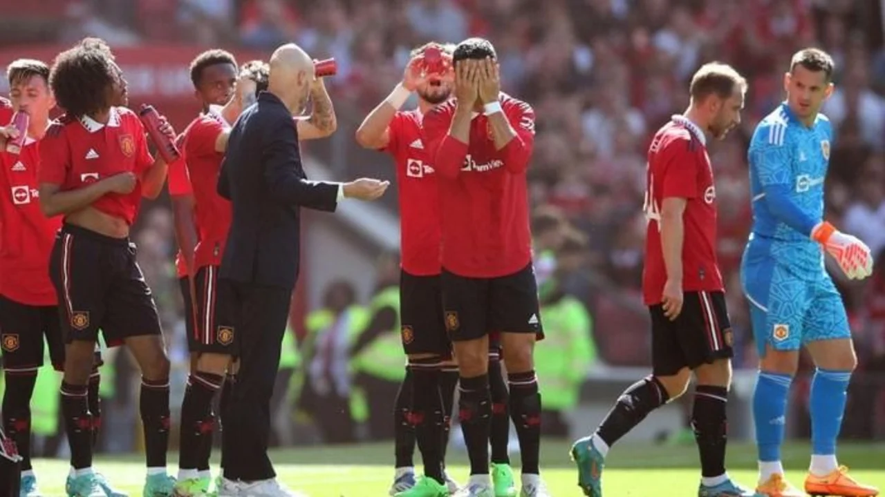 El Manchester United busca retener a Alejandro Garnacho con un inédito contrato