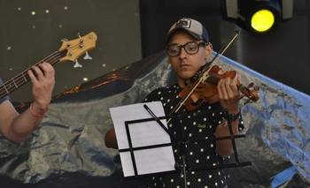  Dylan, el "Messi del violín" que se hizo viral y sueña con tocar en Cosquín | Historias de vida
